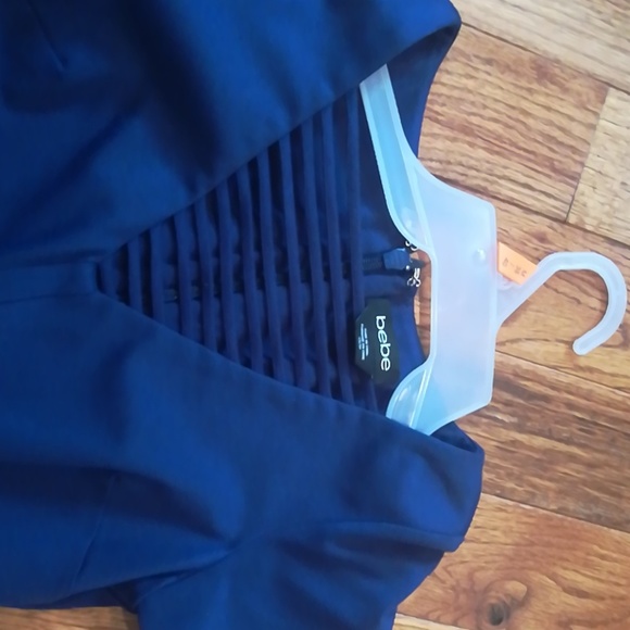 Dress - Picture 3 of 4